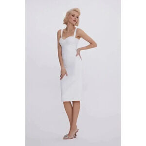 NEW- NWT! Gigii's Tessa Crep Dress - White as XS